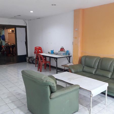 Backpack Planet Hostel Bangkok Exterior foto